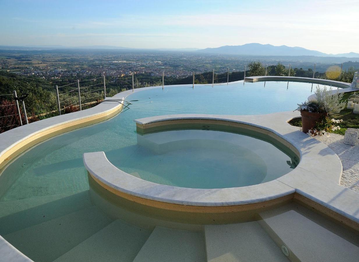 Casa Loretta, Your Luxurious Getaway With Stunning Views Nievole Экстерьер фото